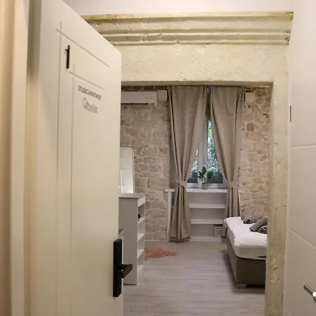 Kadena - 18th Century Stone House Apartment Trogir