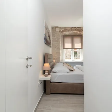 Apartment Kadena - 18th Century Stone House