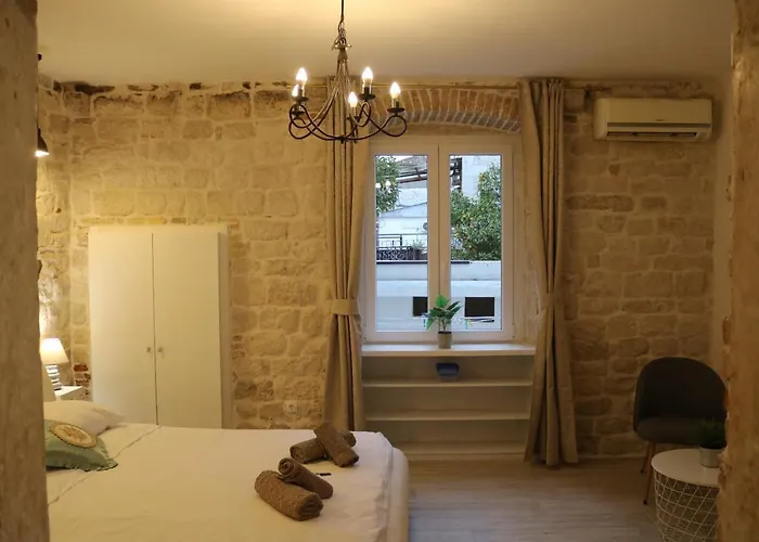 Kadena - 18th Century Stone House * Trogir