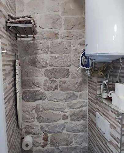Kadena - 18th Century Stone House * Trogir