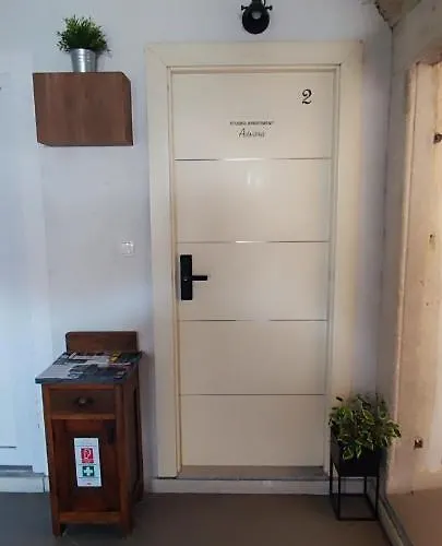 Kadena - 18th Century Stone House * 트로기르