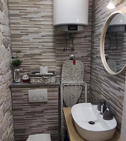 Kadena - 18th Century Stone House 아파트 *