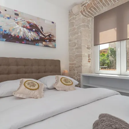 Kadena - 18th Century Stone House *